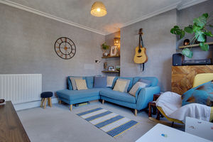 Lounge- click for photo gallery